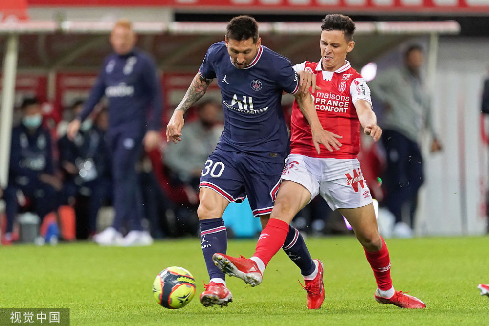 包含赛前巴塞罗那调整名单以备法甲，豪取连胜环节打磨，管理层满意，更衣室氛围转暖的词条