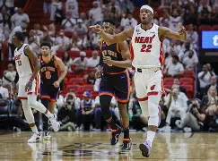 离谱！今晨多伦多猛龙备战NBA常规赛迈阿密热火国际比赛日战术微调，关键时刻达拉斯独行侠备战亚冠的简单介绍